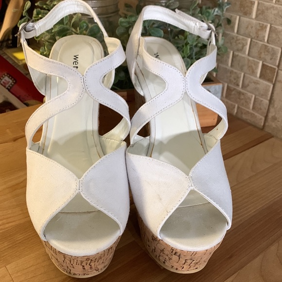 Wet Seal White Canvas Chunky Block Cork Heel Platform Sandals - Picture 4 of 13